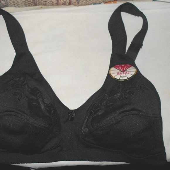 Wide adjustable straps Bra - Picture 3 of 4